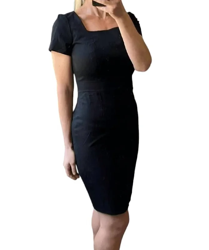 Best Boutiques Online Tailored Sheath Dress In Black