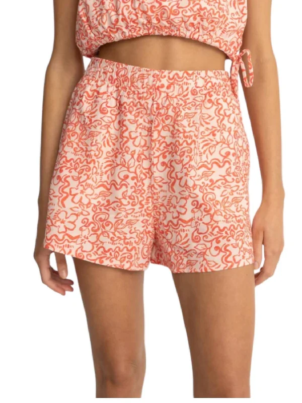 Fashionable Women's Wardrobe Islander Floral Beach Short In Coral