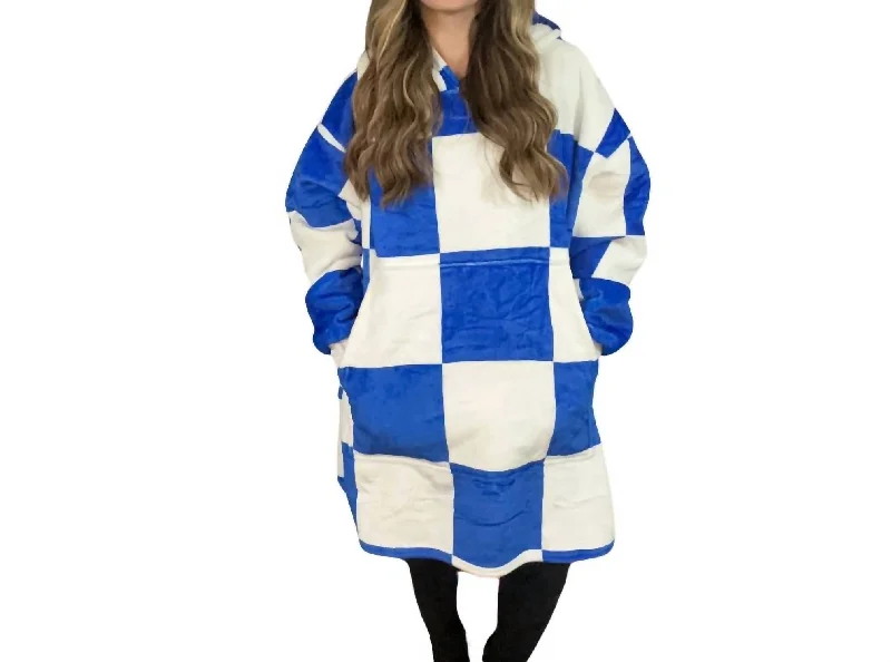 Chic And Comfortable Fan Fleece Blanket Sweatshirt In Blue & White Checkered