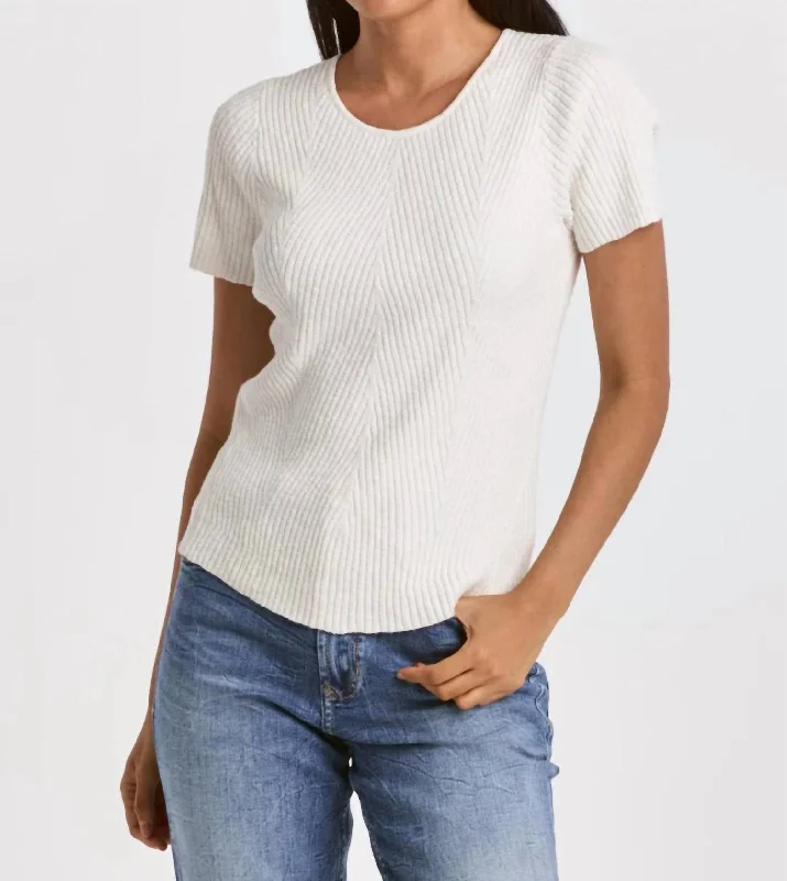 Trendy Online Boutiques Elandra Crew Neck Short Sleeve Top In Ivory