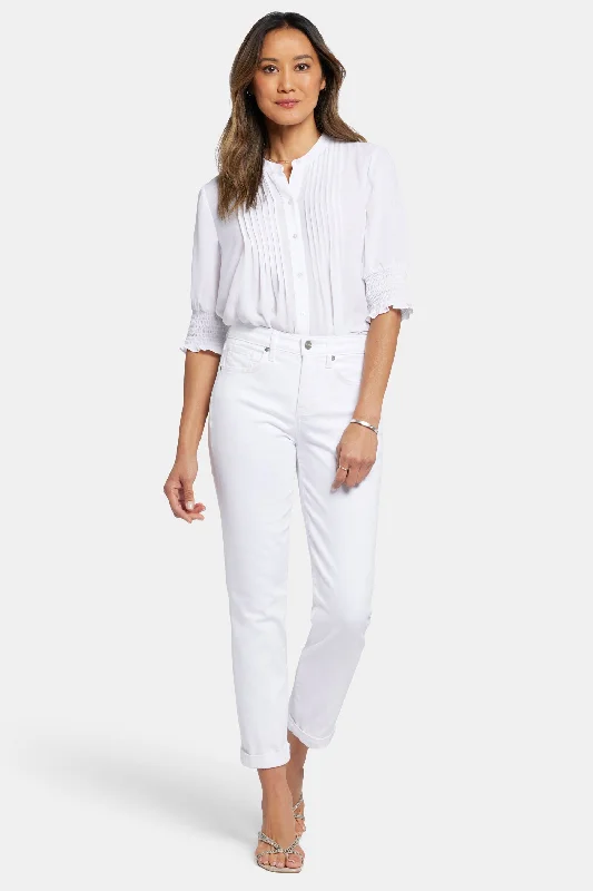 Women's Elegant Evening Attire Margot Girlfriend Jeans In Petite - Optic White