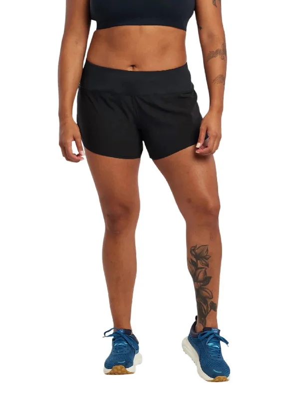 Women's Vacation Attire Women's Roga Shorts In Black