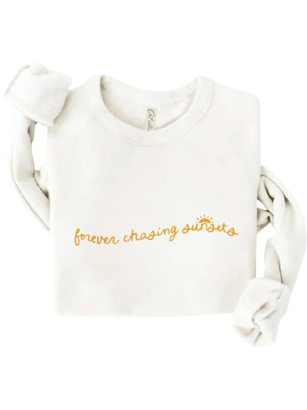 End of Season Sale Women's Forever Chasing Sunsets Graphic Sweatshirt In Vintage White