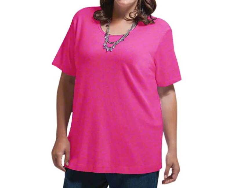 Chic Women's Clothing Online Solid Short Sleeve U-Neck Tee - Plus In Zinnia