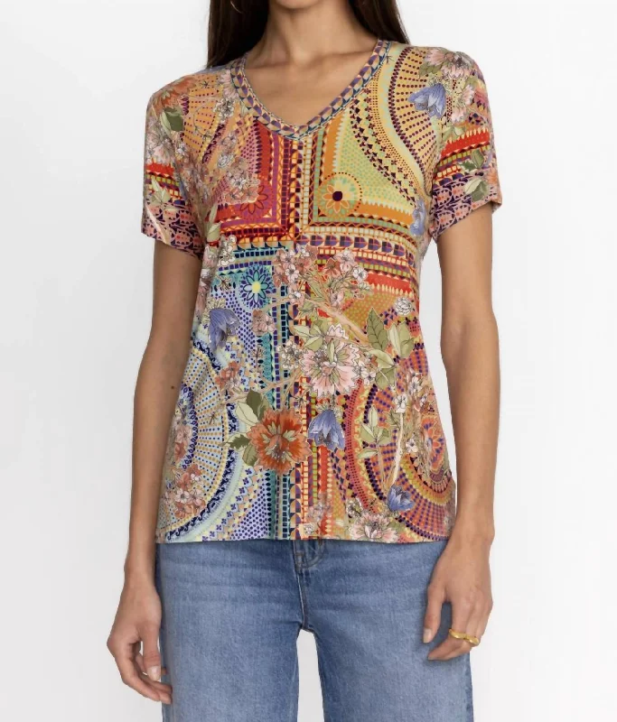 Chic Women's Outfit Ideas Janie Favorite Short Sleeve V Knit In Mosaic Print