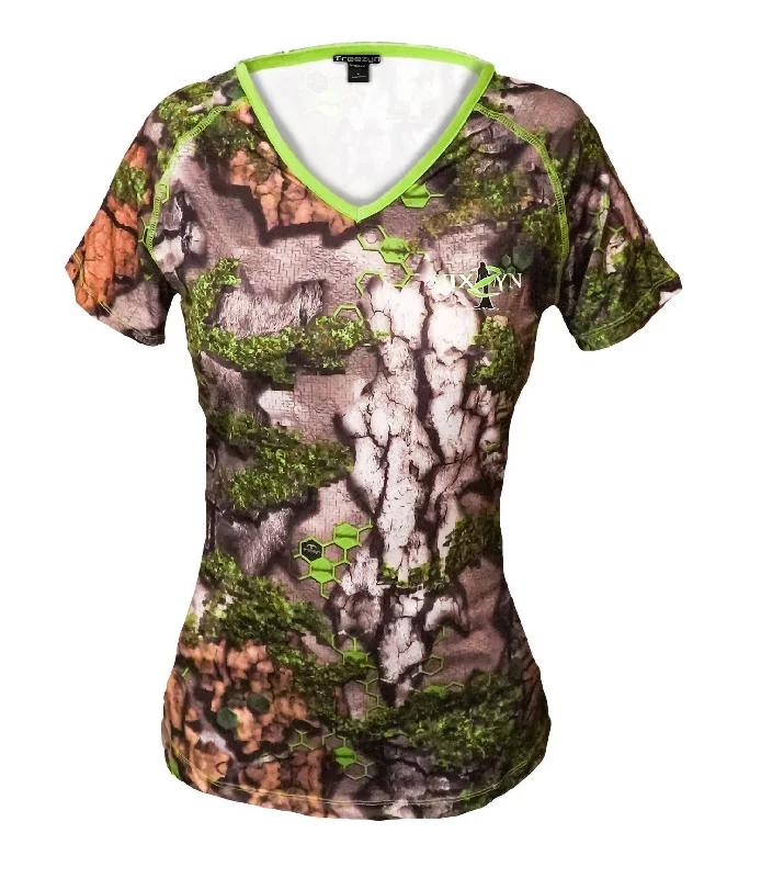 Women's Casual and Dressy Outfits Women's Short Sleeve V-Neck T-Shirt In Camo