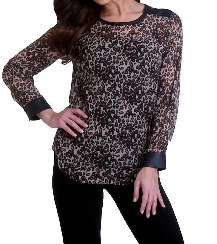 Vibrant Femme Fashion Long Sleeve Crew Tunic In Cheetah