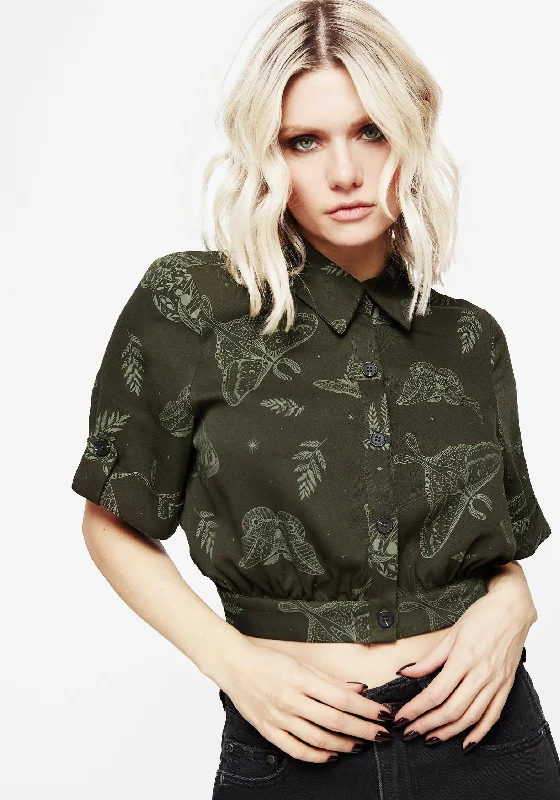 Affordable Luxury Women's Apparel Callopistria Moth Print Short Sleeve Crop Shirt - Green