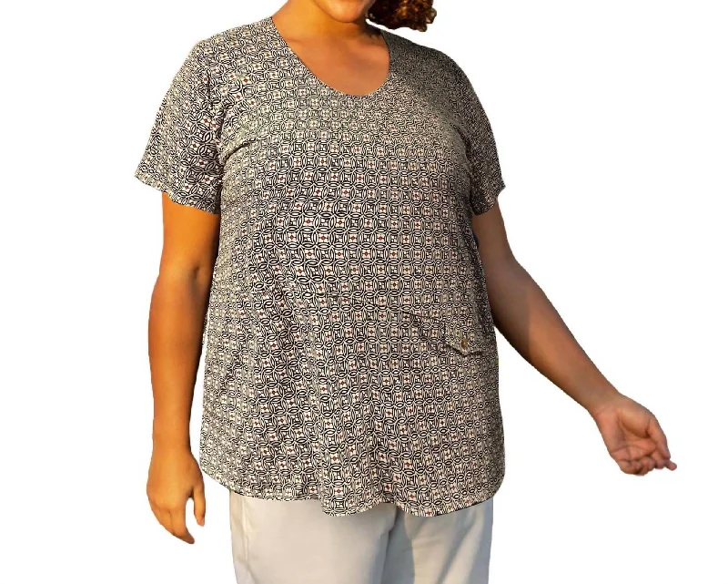 End Of Season Sale Clothing Side Printed Tyler Flair Short Sleeve Top - Plus Size In Black Geo Knots