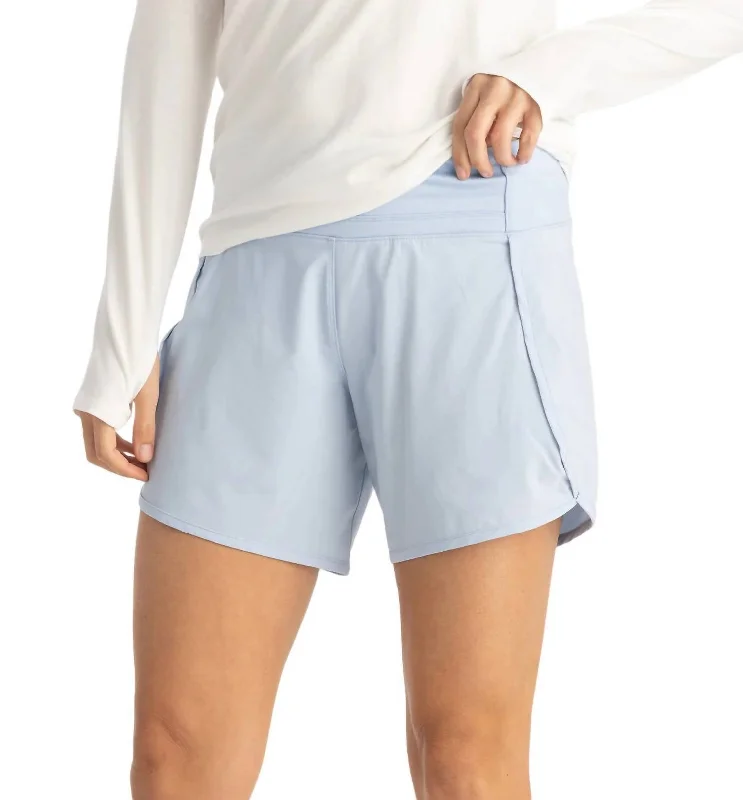 Women's Evening Wear Women's Bamboo Lined Breeze Shorts In Clear Sky