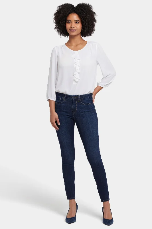 Women's Fashion-Forward Apparel Ami Skinny Jeans - Northbridge