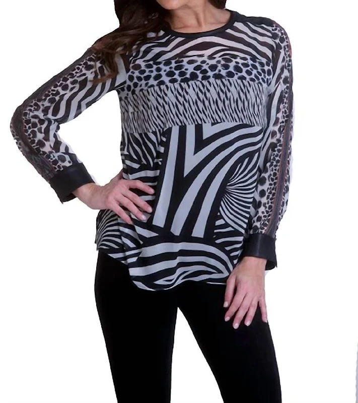 Hot Trends Long Sleeve Crew Tunic In Zebra