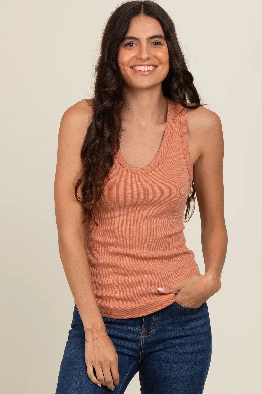 Eclectic Fashion Mauve V-Neck Ribbed Tank Top