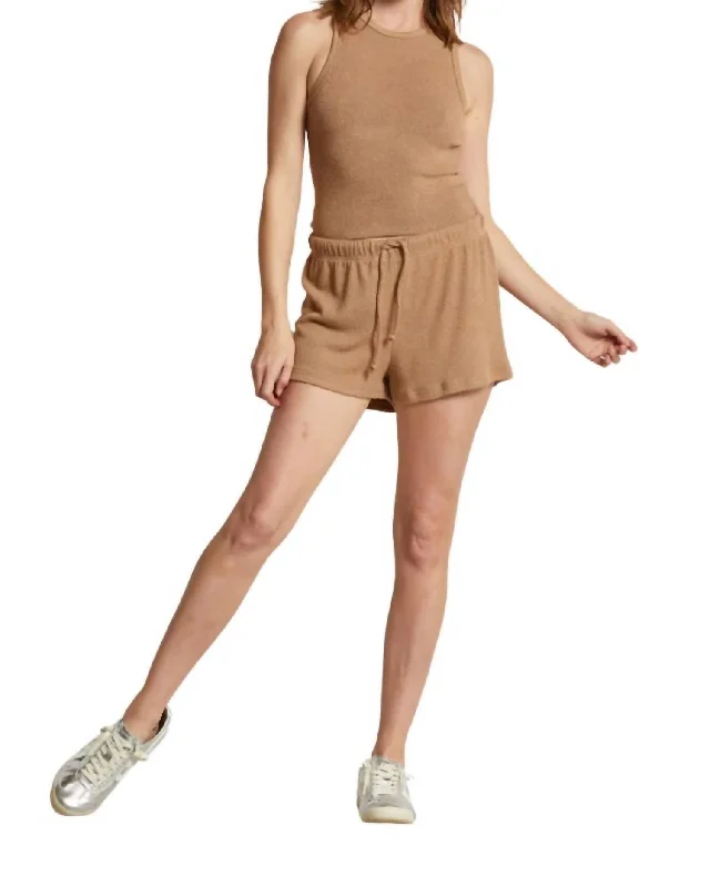 Chic Casual Style Clapton Sweatshorts In Walnut