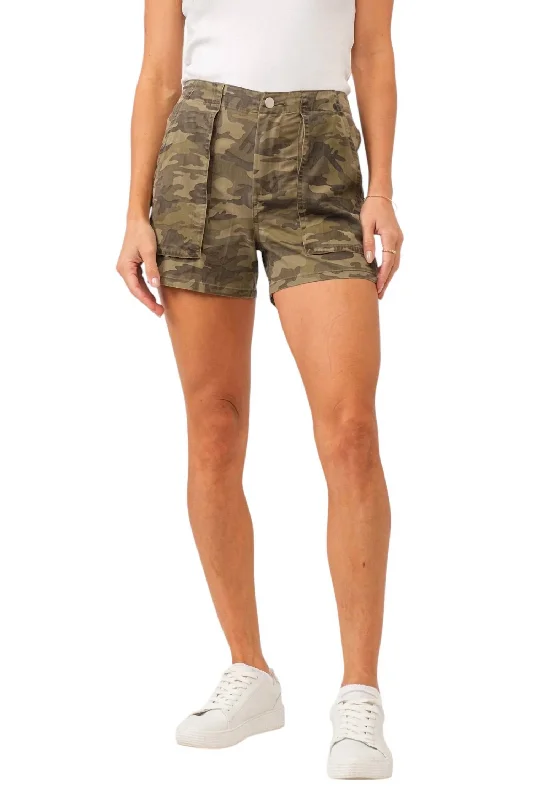 Stylish Women's Apparel Sandy Utility Shorts In Hunter Camo