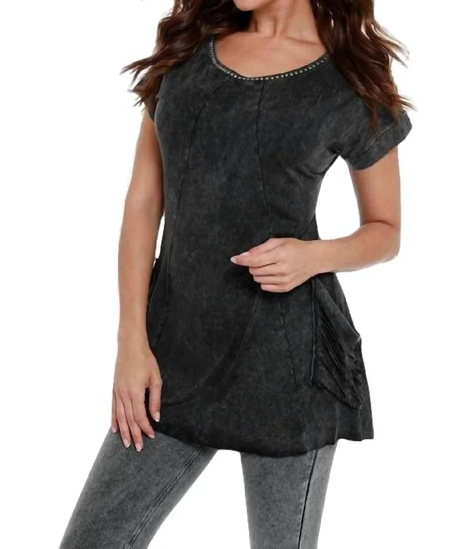 Vibrant Styles Beaded Short Sleeve Tunic In Charcoal